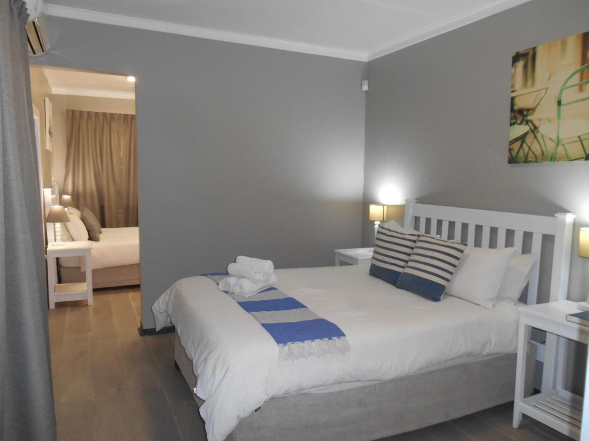 Oakwood Lodge Bloemfontein Extérieur photo